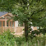 Hollicarrs - Forest Retreat
